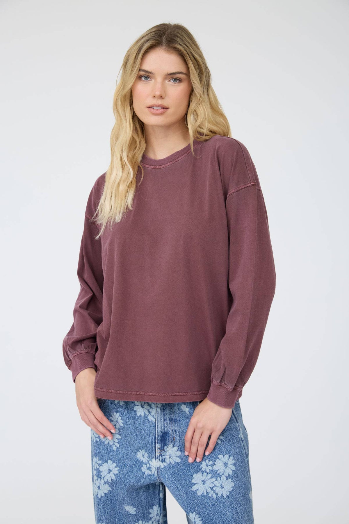 WASHED CREW NECK LONG SLEEVE KNIT TOP