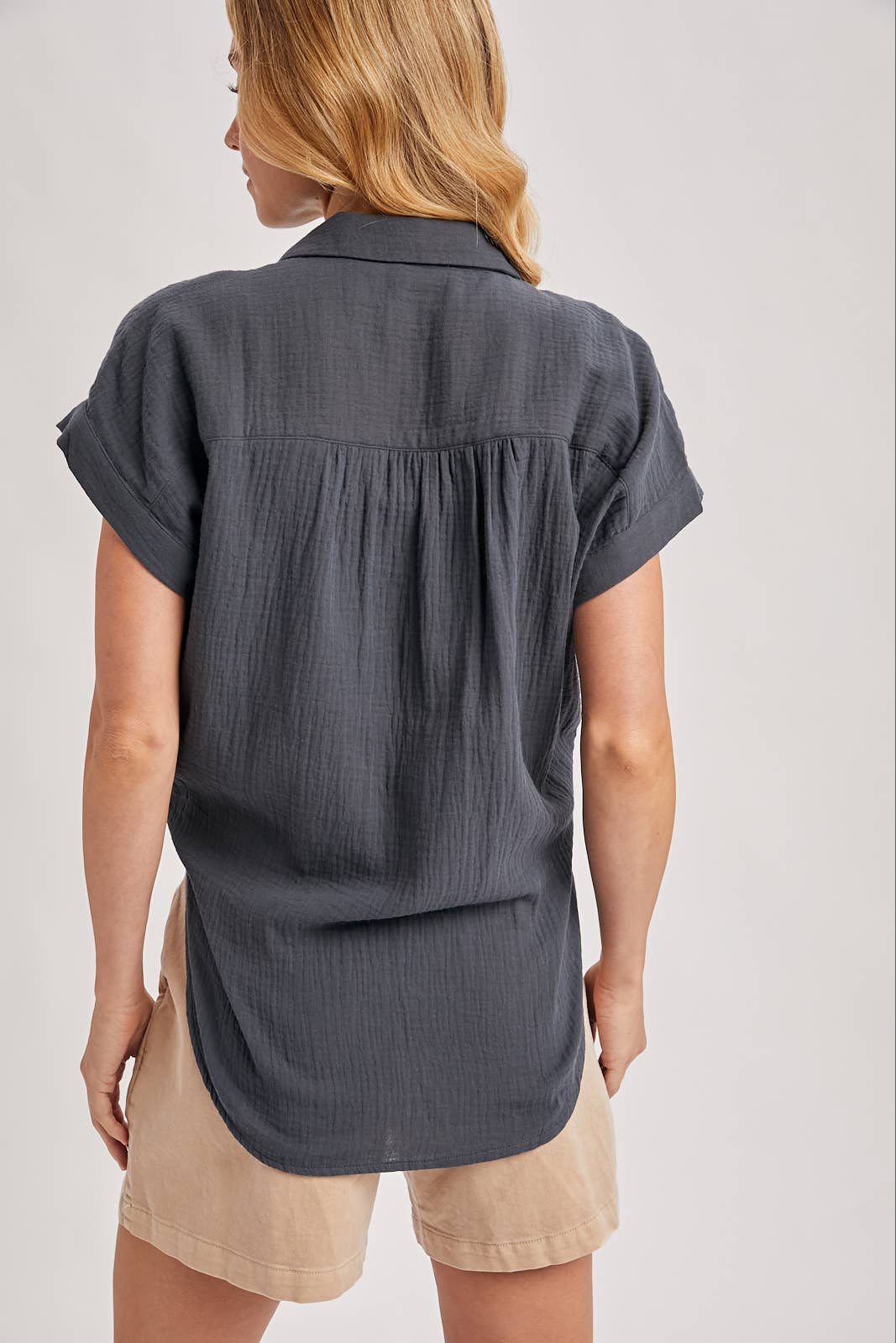 ESSENTIAL BUTTON UP COTTON SHIRT