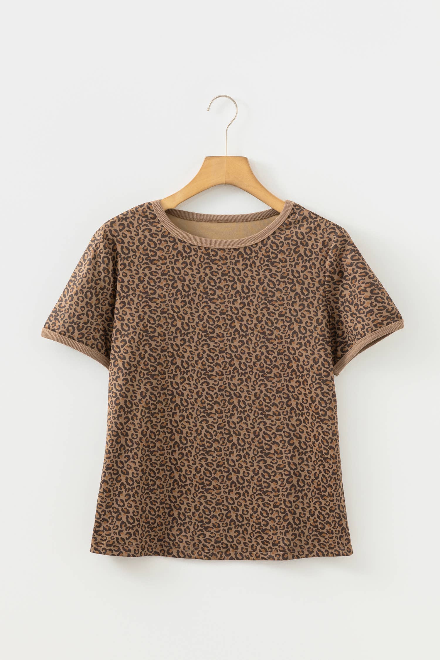 Leopard Print Ribbed Trim Round Neck Tee