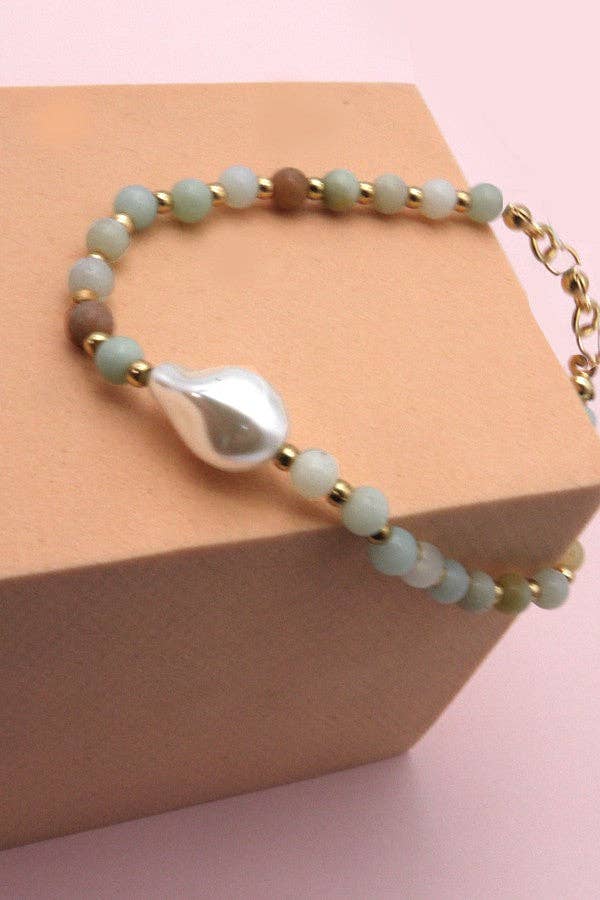 STONE BEADED PEARL BRACELET