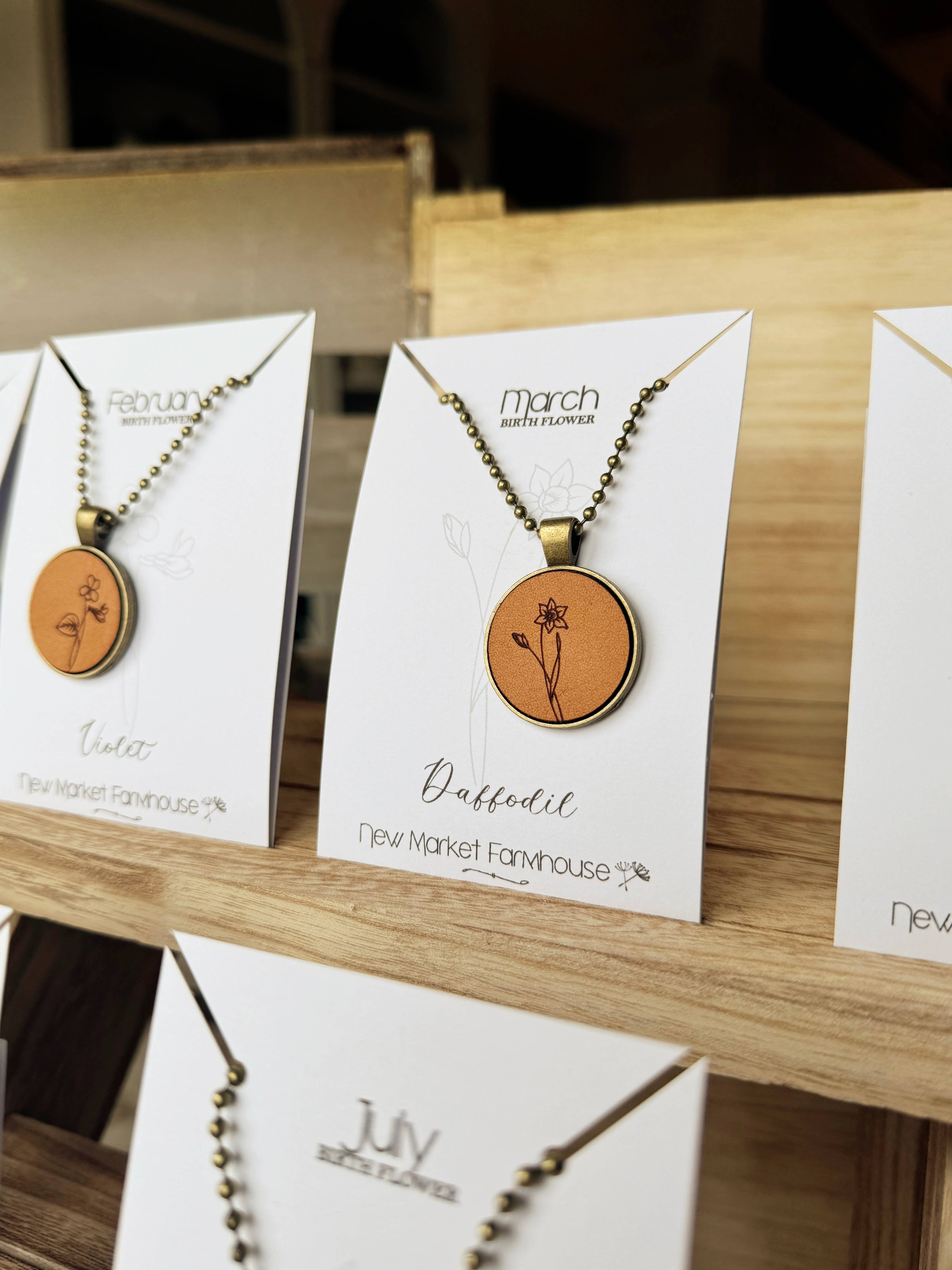 Birth Month Flower Necklaces - Leather Pendant Necklace Set