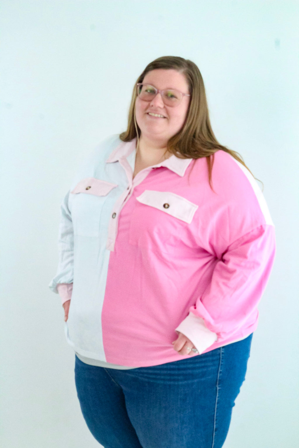 Plus Size Colorblock Chest Pocket Sweatshirt