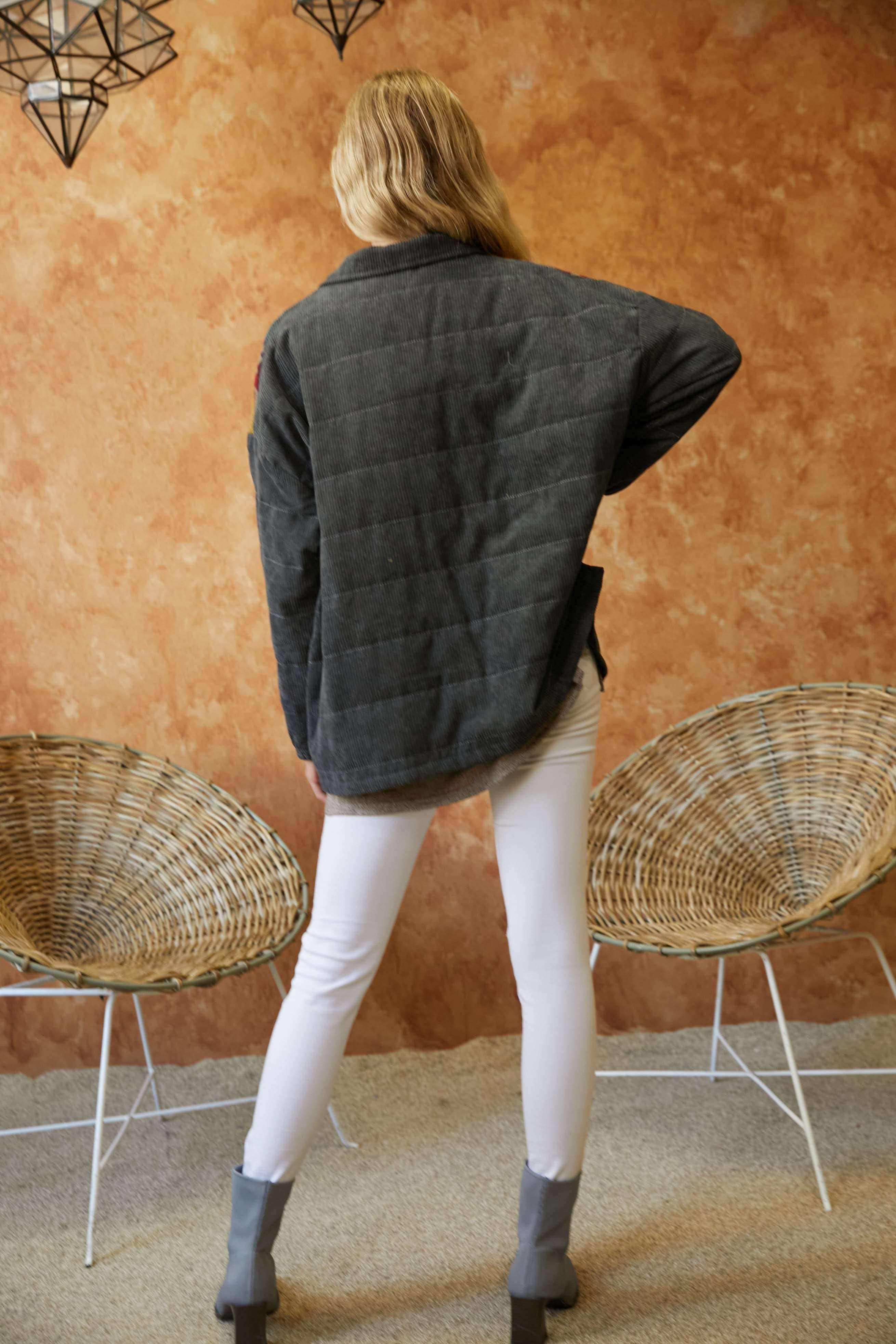 PLUS FRONT POCKET BUTTON FRONT JACKET