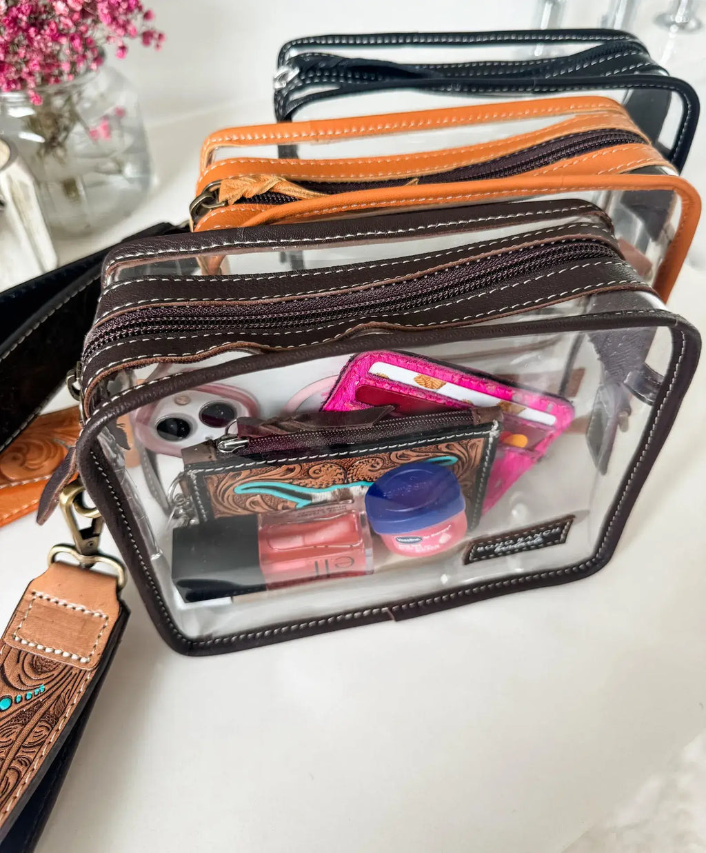 DARLA CLEAR WRISTLET